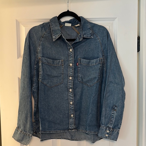 Levi's Blue Denim Button Down Shirt - Picture 1 of 1